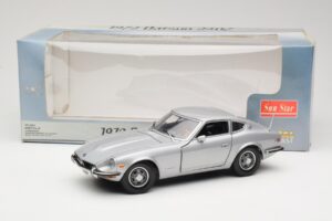 Datsun 240Z S30 Сребрист Sun Star 1:18 3503 Метал — снимка 8 от 8