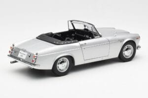 Datsun Fairlady 2000 SR311 Roadster Сребрист AUTOart 1:18 77432 Метал — снимка 3 от 8