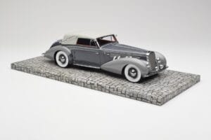 Delage D8 120 Кабриолет Сив & Тъмносив Minichamps 1:18 107115134 Метал — снимка 4 от 6