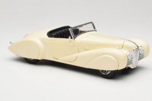 Delahaye Кабриолет Кремав Guiloy 1:18 68580 Метал — снимка 6 от 8