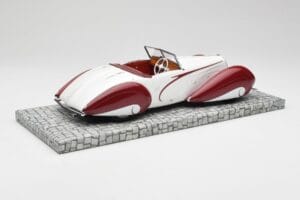 Delahaye Type 135 M Кабриолет Бял Червен Minichamps 1:18 107116161 Смола — снимка 2 от 6