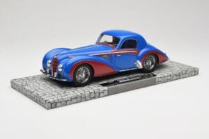 Delahaye Type 145 V12 Coupe Син Червен Minichamps 1:18 107116121 Смола