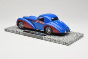 Delahaye Type 145 V12 Coupe Син Червен Minichamps 1:18 107116121 Смола — снимка 5 от 6