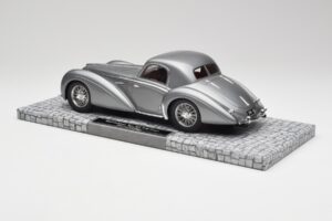 Delahaye Type 145 V12 Coupe Mullin Museum Minichamps 1:18 107116120 Метал — снимка 4 от 6