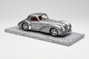 Delahaye Type 145 V12 Coupe Mullin Museum Minichamps 1:18 107116120 Метал — снимка 6 от 6