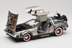 DeLorean DMC-12 Back to the Future Part III Sun Star 1:18 2712 Метал — снимка 2 от 8