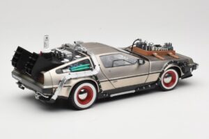 DeLorean DMC-12 Back to the Future Part III Sun Star 1:18 2712 Метал — снимка 3 от 8