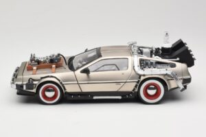 DeLorean DMC-12 Back to the Future Part III Sun Star 1:18 2712 Метал — снимка 4 от 8