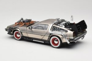 DeLorean DMC-12 Back to the Future Part III Sun Star 1:18 2712 Метал — снимка 7 от 8