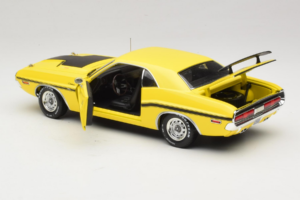 Dodge Challenger R/T NCIS TV Series Car Greenlight 1:18 12845 Метал — снимка 5 от 8