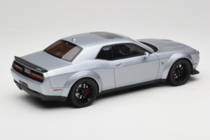Dodge Challenger SRT Hellcat Redeye Сребрист GT Spirit 1:18 GT226 Смола — снимка 2 от 6