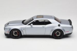 Dodge Challenger SRT Hellcat Redeye Сребрист GT Spirit 1:18 GT226 Смола — снимка 3 от 6