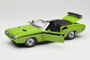 Dodge Challenger Кабриолет Зелен Greenlight 1:18 12803-06G Метал — снимка 2 от 8