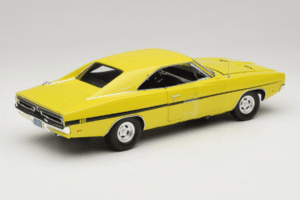 Dodge Charger R/T Жълт Dirty Mary Crazy Larry Auto World 1:18 AWSS101/06 Метал — снимка 3 от 8
