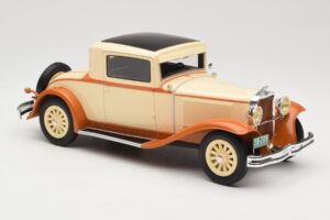 Dodge Eight DG Coupe Бежов BoS Models 1:18 BOS289 Смола — снимка 4 от 6