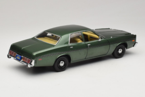 Dodge Monaco Зелен Hunter GreenLight 1:18 19045 Метал — снимка 3 от 8