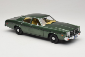 Dodge Monaco Зелен Hunter GreenLight 1:18 19045 Метал — снимка 6 от 8