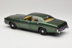Dodge Monaco Зелен Hunter GreenLight 1:18 19045 Метал — снимка 7 от 8