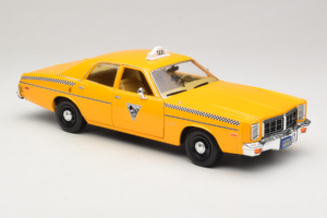 Dodge Monaco Taxi Rocky III GreenLight 1:18 19111 Метал — снимка 6 от 8