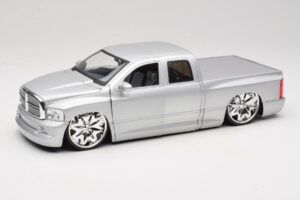 Dodge Ram Tuned Сребърен Jada 1:18 63162-SM Метал