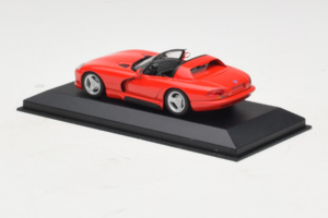 Dodge Viper RT/10 Кабриолет Червен Minichamps 1:43 430144032 Метал — снимка 3 от 4