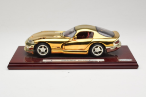 Dodge Viper GTS Gold Plated 23K Maisto 1:18 GP001 Метал