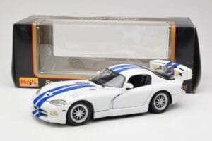 Dodge Viper GTS-R GT2 Бял 1997 Maisto 1:18 50316 Метал — снимка 8 от 8