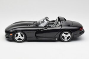 Dodge Viper RT/10 Черен Bburago 1:18 3065 Метал — снимка 4 от 8