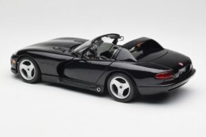 Dodge Viper RT/10 Черен Bburago 1:18 3065 Метал — снимка 7 от 8