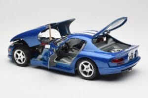 Dodge Viper GTS SR II Синьо с Бели Ивици Bburago 1:18 3330 Метал — снимка 5 от 8