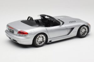 Dodge Viper SRT-10 Bright Сребрист Bburago 1:18 34908 Метал — снимка 3 от 8