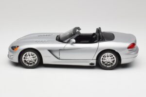 Dodge Viper SRT-10 Bright Сребрист Bburago 1:18 34908 Метал — снимка 4 от 8