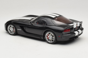 Dodge Viper SRT-10 Coupe Черен AUTOart 1:18 71712 Метал — снимка 7 от 8