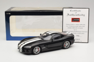 Dodge Viper SRT-10 Coupe Черен AUTOart 1:18 71712 Метал — снимка 8 от 8