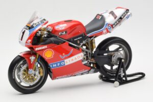 Ducati 998R WSB #1 T. Bayliss Ducati Infostrada 2002 Minichamps 1:12 122021201 Метал — снимка 2 от 6