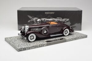 Duesenberg SJN Convertible Coupe Бордо Minichamps 1:18 107150331 Метал — снимка 2 от 6