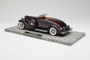 Duesenberg SJN Convertible Coupe Бордо Minichamps 1:18 107150331 Метал — снимка 4 от 6