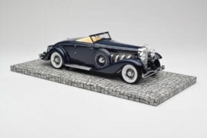 Duesenberg SJN Convertible Coupe Midnight Blue Minichamps 1:18 107150332 Метал — снимка 4 от 6