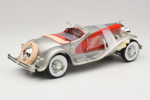 Duesenberg SJ Clark Gable's Car Сребърен Червен ERTL 1:18 7962 Метал — снимка 2 от 6