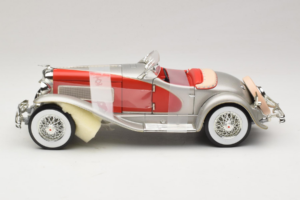 Duesenberg SJ Clark Gable's Car Сребърен Червен ERTL 1:18 7962 Метал — снимка 3 от 6