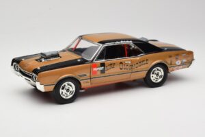 Oldsmobile 442 Hurst Hairy Olds Twin-Engine 4WD 1966 Highway 61 1:18 50089 Метал