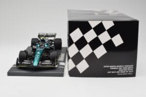 Aston Martin AMR22 Aramco #5 S. Vettel Abu Dhabi GP 2022 Last Race Collector's Edition Minichamps 1:18 117222205 Смола — снимка 6 от 7
