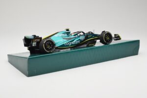 Aston Martin AMR22 #5 S. Vettel Last Race Abu Dhabi GP 2022 Minichamps 1:18 147222205 Смола — снимка 3 от 7