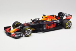 Aston Martin Red Bull Racing RB16 #33 M. Verstappen Abu Dhabi GP Winner 2020 Minichamps 1:18 110201733 Метал