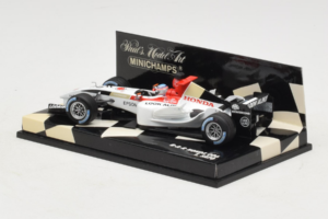 BAR 006 Honda #10 T. Sato BAR Honda F1 Team 2004 Minichamps 1:43 400040010 Метал — снимка 3 от 5