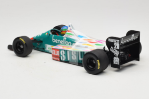 Benetton B186 #20 G. Berger F1 1986 Minichamps 1:18 80439418130 Метал — снимка 5 от 6