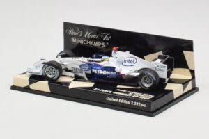 BMW Sauber F1.06 #10 N. Heidfeld Hungarian GP 3rd Place 2006 Minichamps 1:43 400060116 Метал — снимка 3 от 5