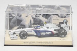 BMW Sauber F1.09 #6 N. Heidfeld F1 2009 v2 Minichamps 1:43 80422155795 Метал — снимка 5 от 5