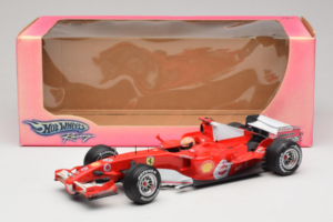 Ferrari 248 F1 #5 M. Schumacher German GP Hockenheimring 2006 Hot Wheels 1:18 J2887 Метал — снимка 6 от 6