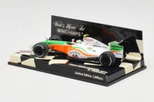 Force India Mercedes VJM02 #21 G. Fisichella Showcar 2009 Minichamps 1:43 400090091 Метал — снимка 3 от 5